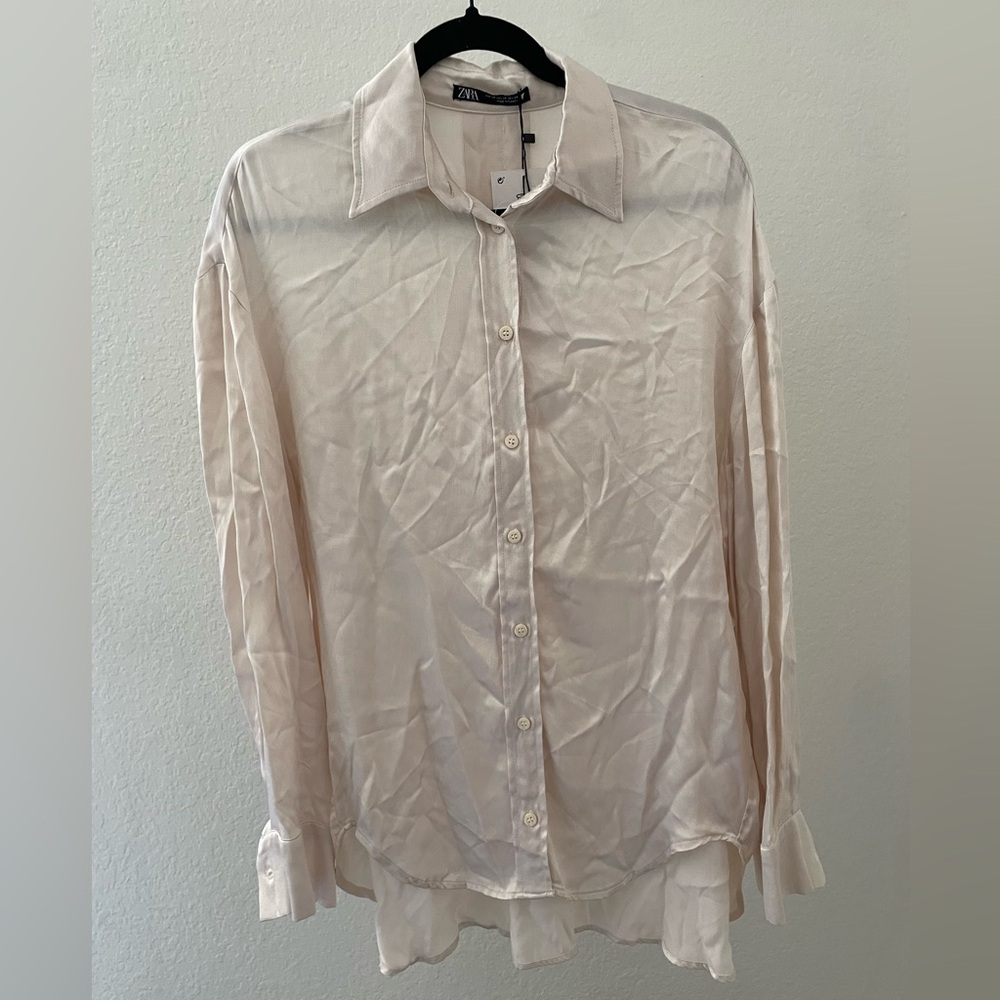 Women’s Zara satin button down shirt